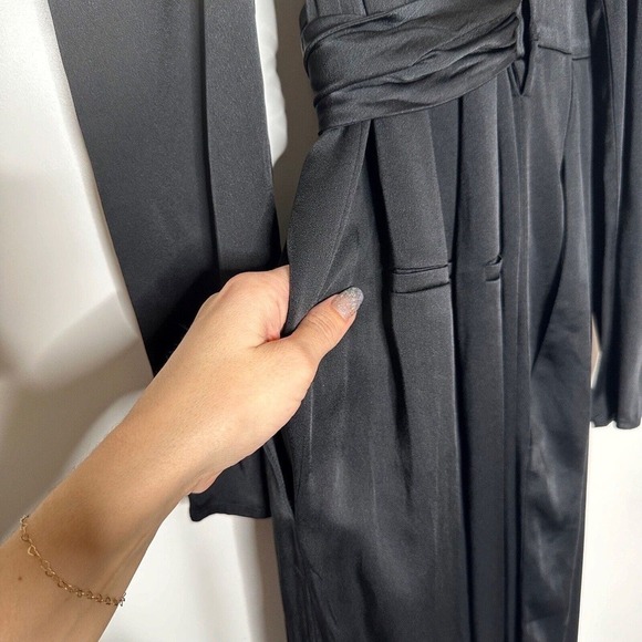 NWT A.L.C Christian Puff Sleeve V-Neck Belted Jumpsuit Womens Black Size 6 - Picture 5 of 8